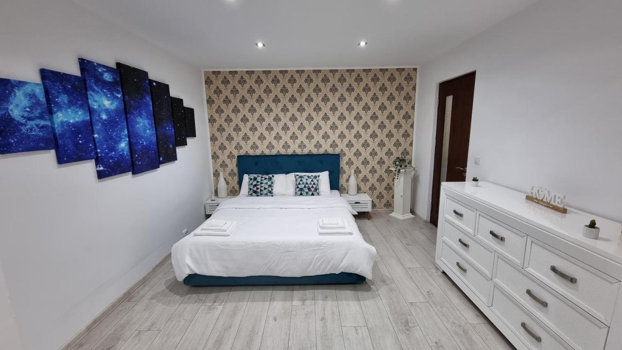 Stone Bridge Apartment Iasi Eksteriør billede